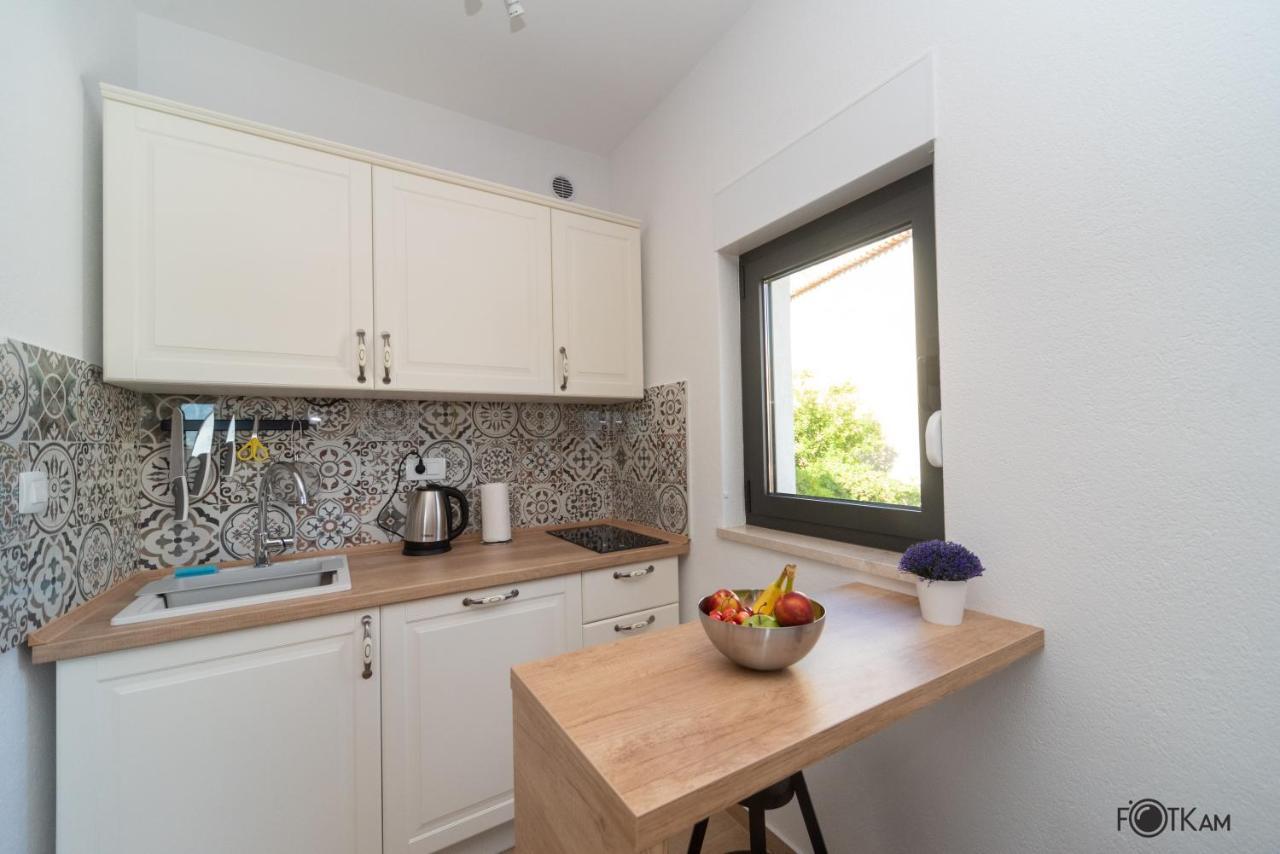 Libar Studio Apartments Baška Voda Eksteriør bilde
